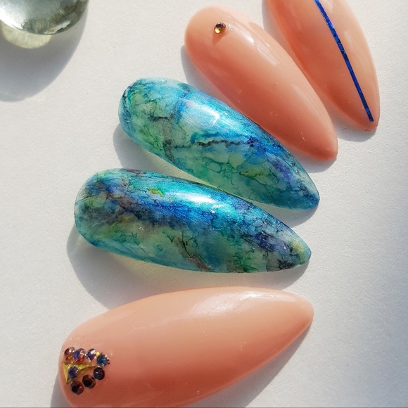 "Maya" Blue Marble Press-On Nails *Standard Sizes* - Picture 2 of 5